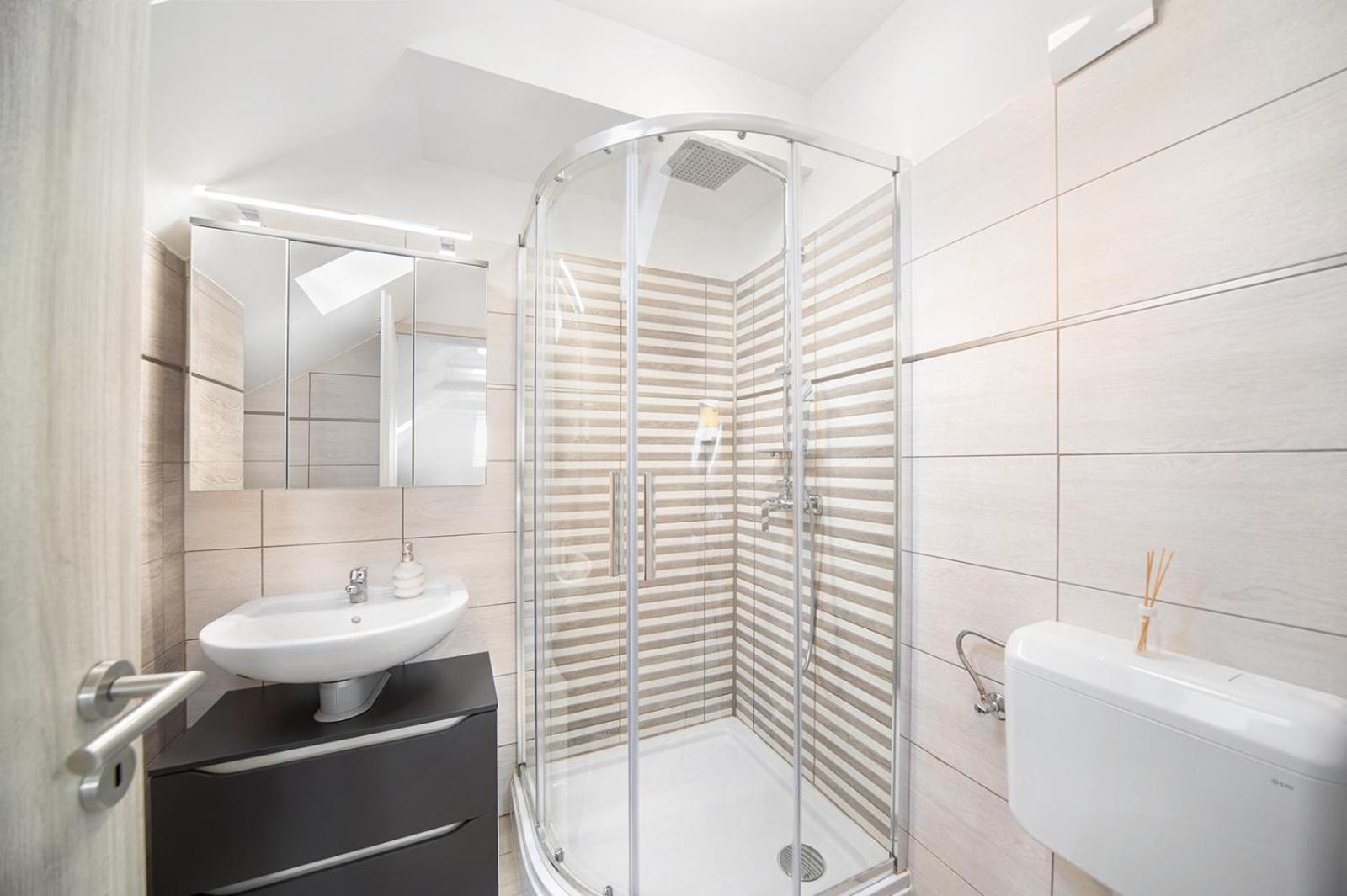 Agoston Apartman 1-2 - Lora,Marci Pecs Bagian luar foto
